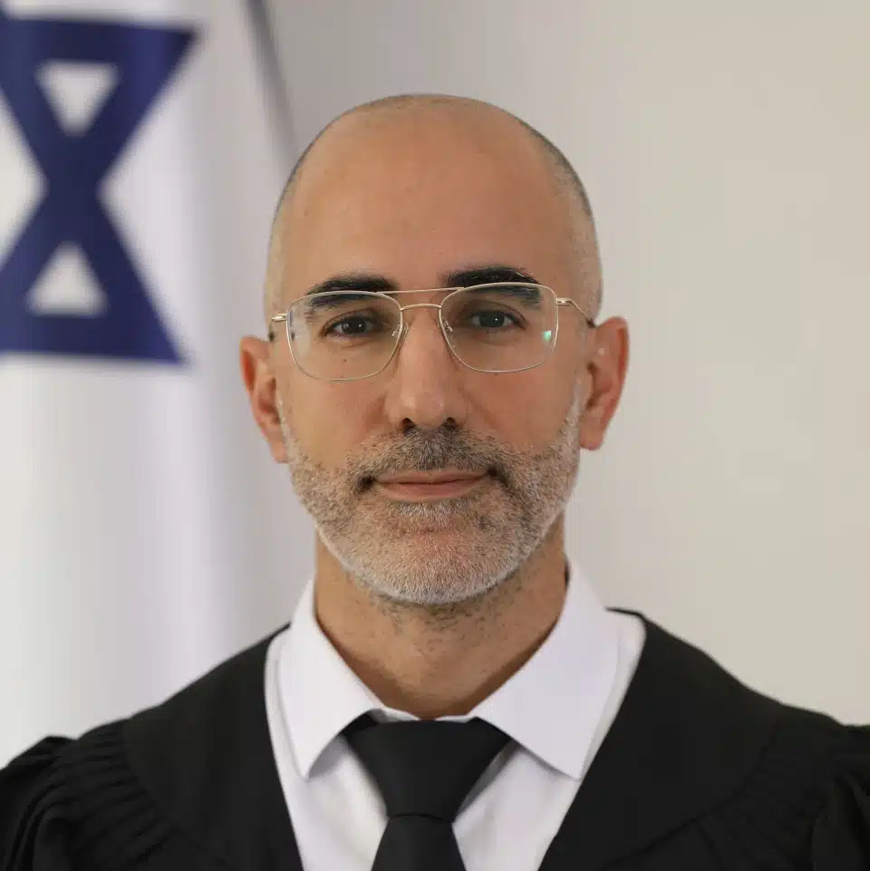השופט יניב בן הרוש (צילום באדיבות אתר בתי המשפט)