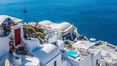 נוף בתים ים יוון