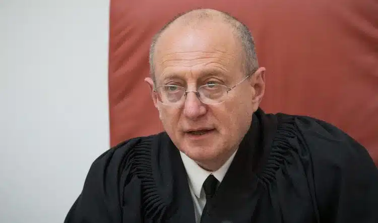 השופט אלכס שטיין (צילום: יונתן סינדל, פלאש90)