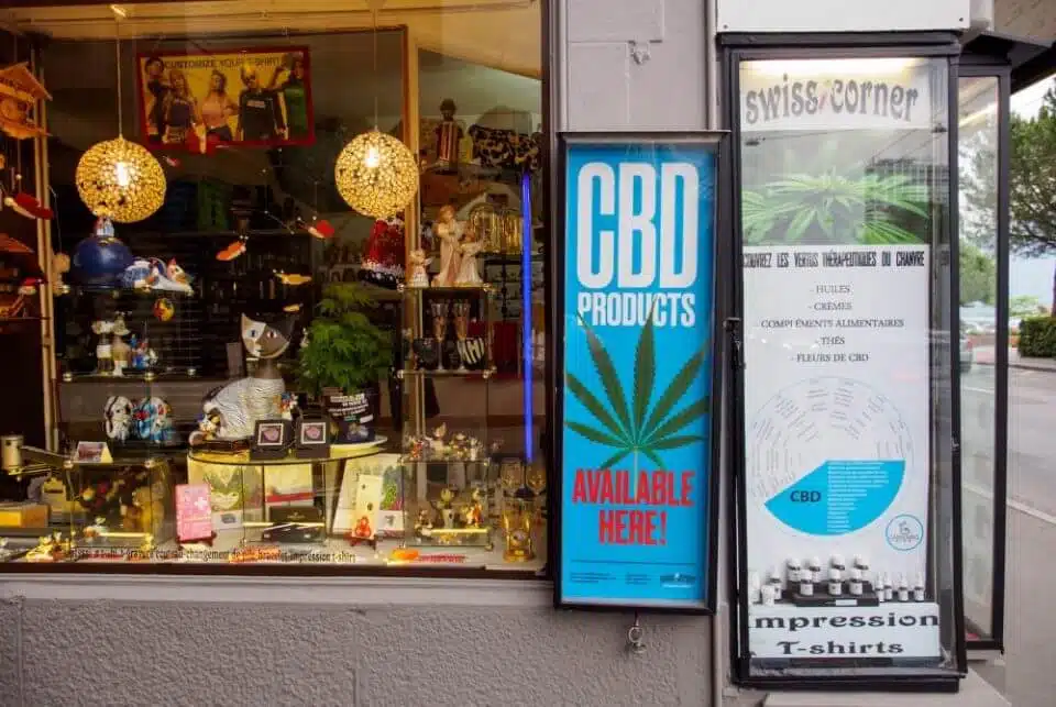 חנויות CBD חוקיות בשווייץ (תמונה: שאטרסטוק)