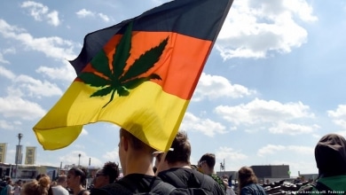דגל גרמניה קנאביס (צילום: EPA)