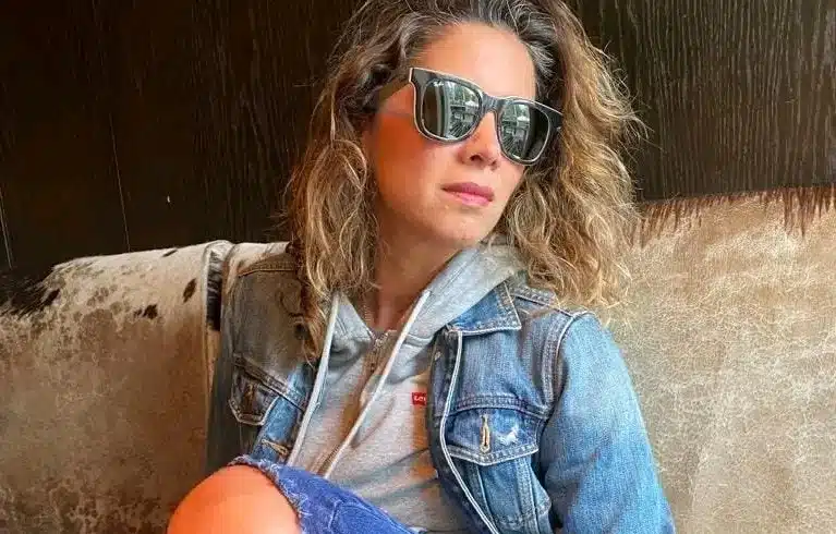 סיוון שלום, פרומדיס (צילום מסך: פייסבוק)