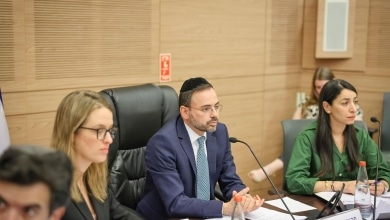 דיון בוועדת הבריאות של הכנסת, בראשות היו"ר ח"כ אוריאל בוסו (צילום: דוברות הכנסת, נועם מושקוביץ)